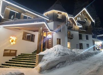 ukraine/dragobrat/shop/u-stozi