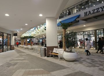 south-korea/busan-beaches/shop/lotte-premium-outlets-dongbusan