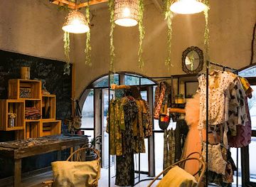 zambia/central-province/shop/finders-keepers-zambia