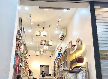 singapore/kampong-glam/shop/swing-lifestyle-store