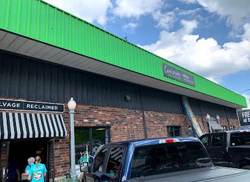 north-carolina/sandhills/shop/the-marketplace-at-curiosity-boone-banner-elk