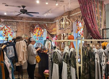 missouri/st-charles/shop/ginsy-rose-boutique