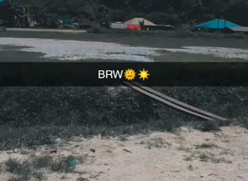 suriname/brokopondo-reservoir/shop/mawie-barbershop-creapa