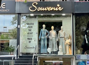 albania/has/shop/souvenir-store-tirana