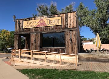 north-dakota/maah-daah-hey-trail/shop/fudge-ice-cream-depot