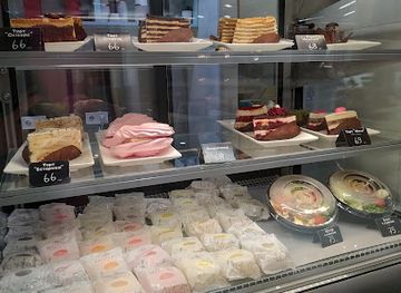 ukraine/kyiv/shop/luckys-sweet-dessert-globus-1