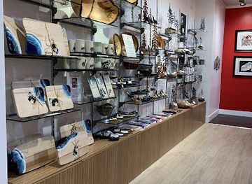 canada/ottawa/shop/made-in-canada-gifts