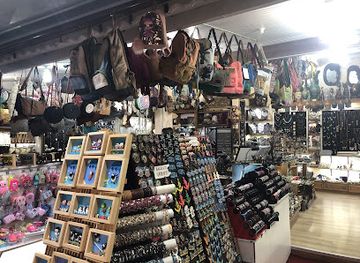 turkiye/oludeniz/shop/zuzu-gift-shop