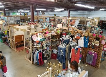 alabama/red-hills/shop/gardendale-flea-mall-antique-center