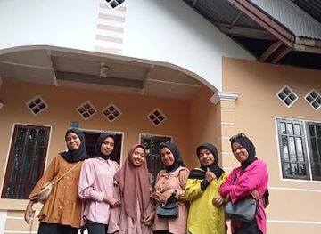 indonesia/banda-islands/shop/harun-astar