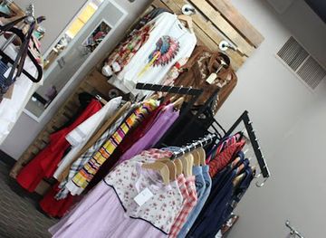 north-dakota/bismarck/shop/dallaslee-boutique