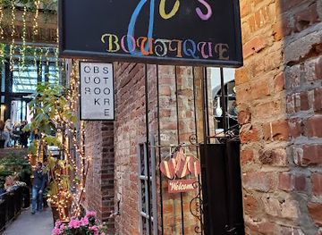 nebraska/omaha/shop/yi-s-boutique