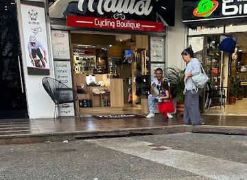 colombia/pereira/shop/tienda-de-ciclismo-y-running-pereira-i-maillot-cycling-boutique-i-cascos-gafas-zapatillas-vestuario-tecnologia