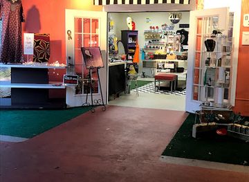 florida/tallahassee/shop/obsessions-gift-shop