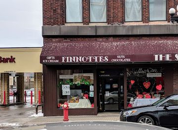 wisconsin/la-crosse/shop/finnottes-nut-chocolate-shop