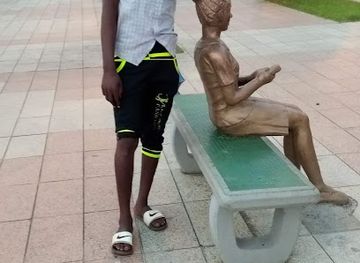 equatorial-guinea/litoral/shop/ousmane-oula