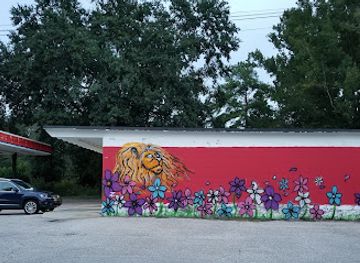 alabama/tombigbee-river/shop/moms-pops