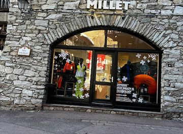 france/val-d-isere/shop/millet-expert-shop