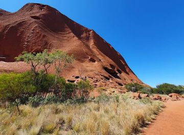 australia/uluru-kata-tjuta-national-park/shop/uluru-base-walk