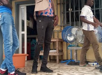 equatorial-guinea/mbini/shop/golden-paints