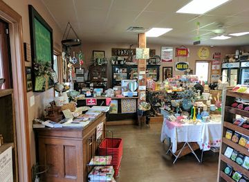 kentucky/paducah/shop/troutt-old-time-general-store-and-market