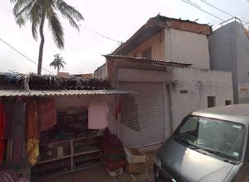 india/hampi/shop/general-store