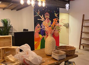 oman/al-hajar-al-gharbi/shop/zaree-khasab-souvenirs-shop