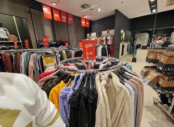 slovakia/trencin/shop/gate