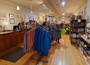 wisconsin/lake-geneva/shop/c-r-goodfinds