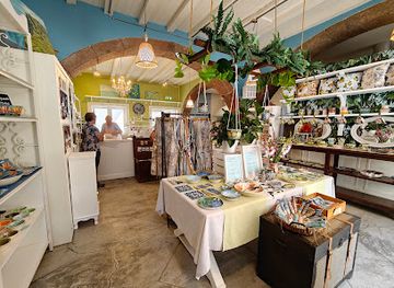 portugal/madeira/shop/lillie-ceramics