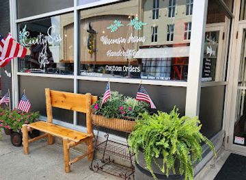 wisconsin/baraboo-range/shop/country-sass-gifts