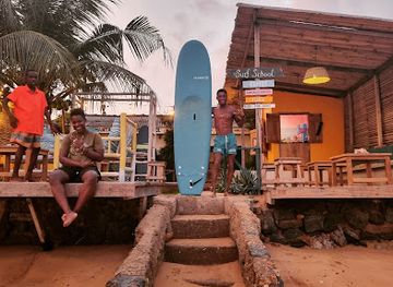 ghana/busua/shop/ahanta-waves-surf-school-camp