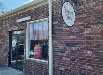 louisiana/lake-maurepas/shop/options-fabulous-finds