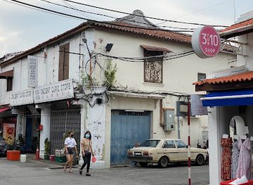 malaysia/malacca/jonker-street/shop/ancient-curio-store