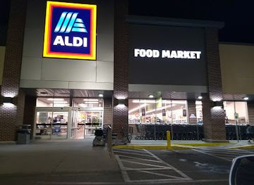 texas/longview/shop/northwest-village-shopping-center