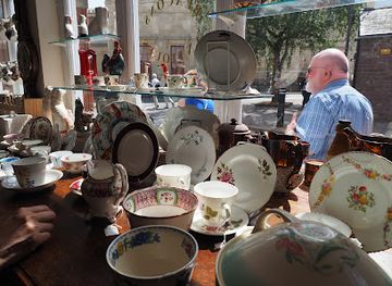united-kingdom/brecon-beacons-national-park/shop/beacons-antiques