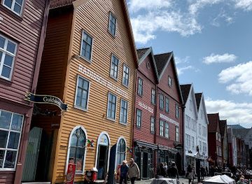 norway/bryggen-bergen/shop/mix-bryggebuen-as