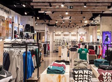 poland/rzeszow/shop/street-style-gallery-rzeszow