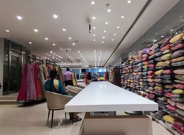 india/hyderabad/jubilee-hills/shop/neeru-s-emporio