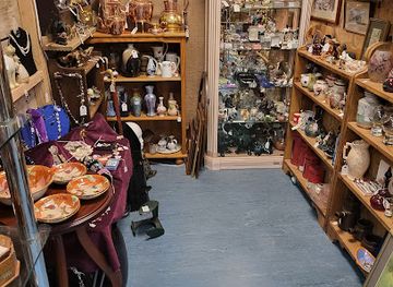 united-kingdom/yorkshire-dales-national-park/shop/lords-antiques-salvage