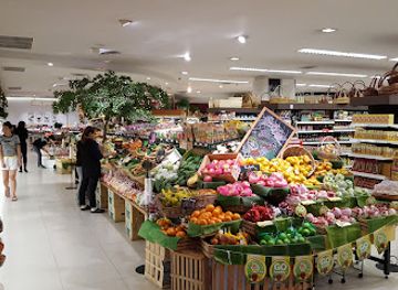 thailand/chiang-mai/wat-ket/shop/rimping-supermarket-nawarat-branch