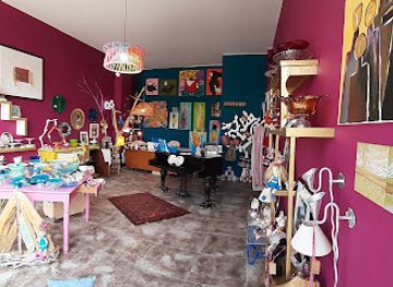 cyprus/adonis-baths-waterfalls/shop/alice-s-marmalade-cat