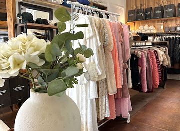 chile/puerto-natales/shop/le-mouton-vert-patagonia-merino-sheep-wool-and-sustainable-clothing