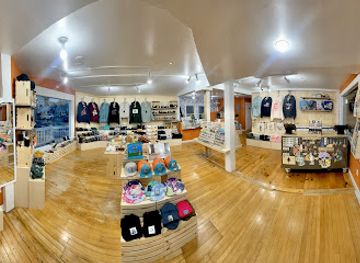 maine/kennebunkport/shop/the-maine-souvenir-shop-kennebunk