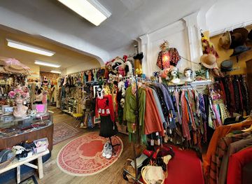 connecticut/new-haven/shop/fashionista-vintage-variety