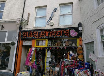 united-kingdom/whitby/shop/gutsygingers