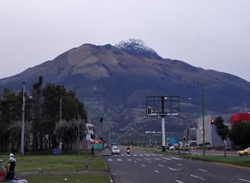 ecuador/highland-valleys/shop/plaza-shopping-center