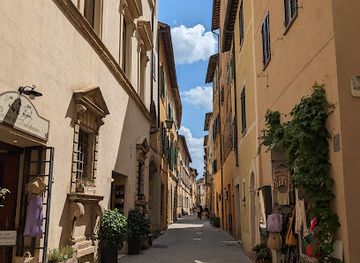 italy/montepulciano/shop/pane-e-tulipani
