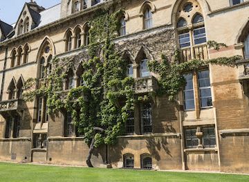 united-kingdom/oxford/shop/the-chapter-house-shop