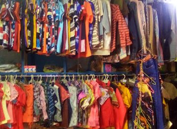 cameroon/north-region/shop/emma-boutique-vetements-enfants-valises-sacs